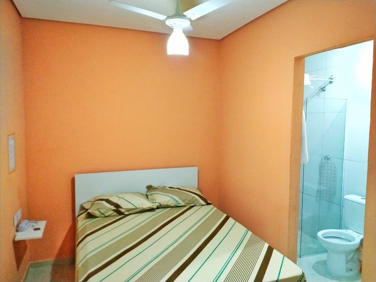 Hotel Kiss -